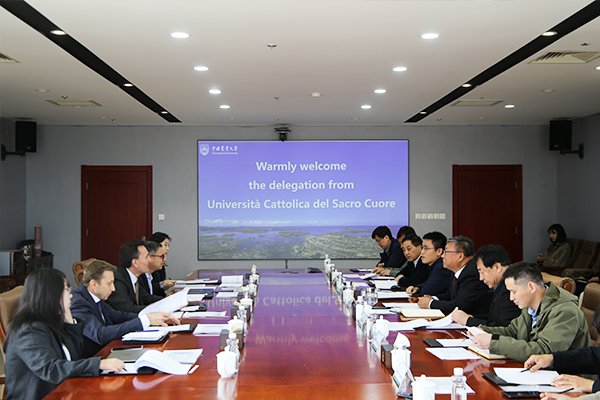 2.jpg 相关文章校长助理