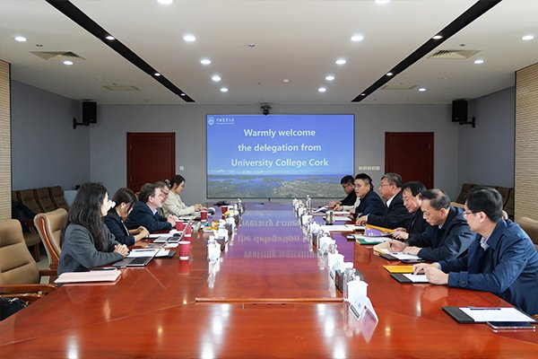 3.jpg 爱游戏体育手机版登录常务副书记兼常务